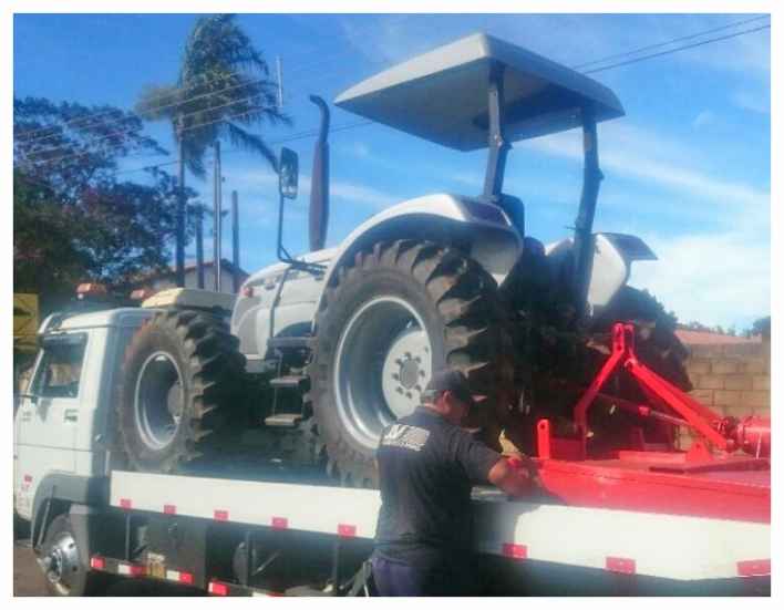 Trator Agrale C/ Roçadeira